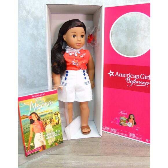 NEW American Girl NANEA DOLL Hawaiian Outfit Necklace Hair Flower & Book + BOX - Picture 5 of 8